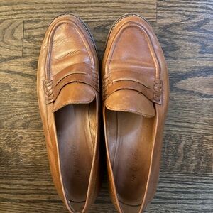 Madewell women’s Tan Leather Loafers